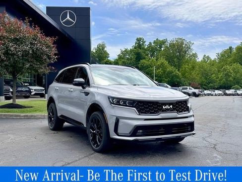 Used 2022 Kia Sorento SX AWD/4WD image 1