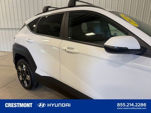 Used 2024 Hyundai Kona SEL AWD/4WD image 12