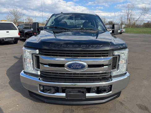 Used 2018 Ford F350 XLT image 8