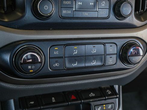Used 2018 Chevrolet Colorado Z71 RWD image 17