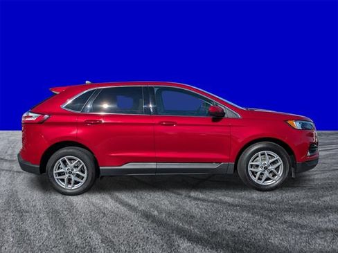 Certified 2024 Ford Edge SEL w/ Convenience Package AWD/4WD image 3