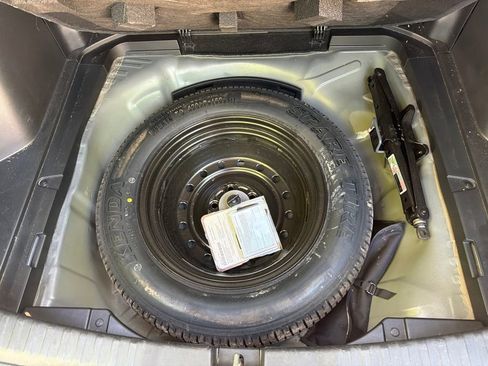 Used 2016 Honda CR-V LX image 8