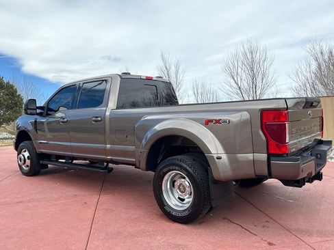 Certified 2022 Ford F350 Lariat w/ Lariat Value Package image 5