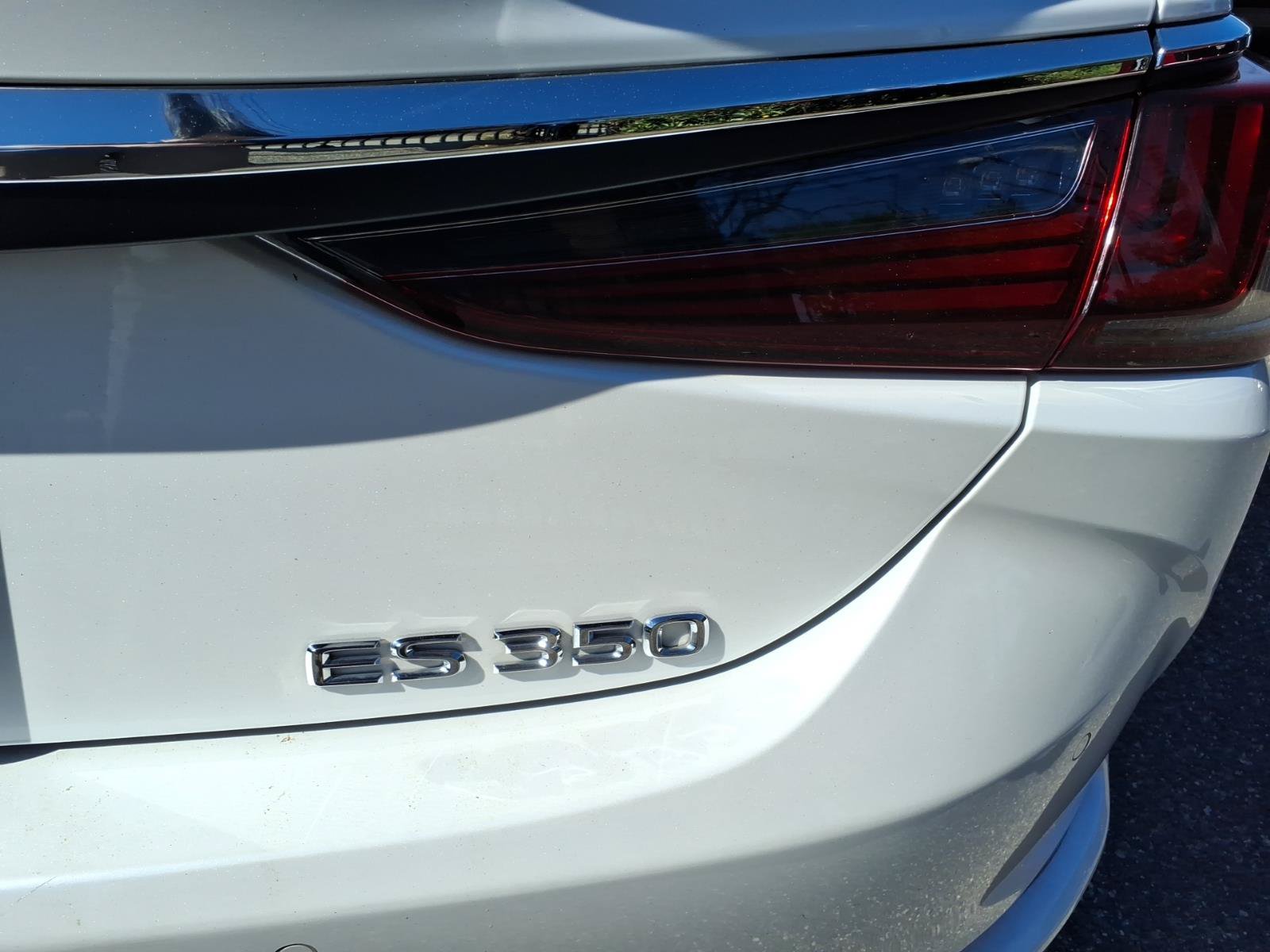 Used 2022 Lexus ES 350 w/ Premium Package FWD image 9