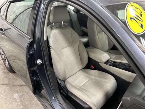 Used 2023 Honda Accord EX image 18