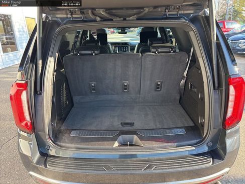 Used 2021 GMC Yukon Denali w/ Denali Ultimate Package image 10