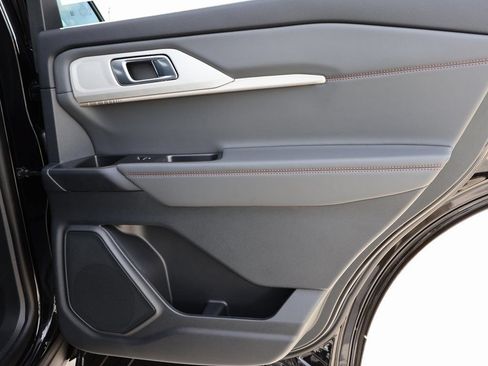 New 2026 Ford Explorer Active AWD/4WD image 11