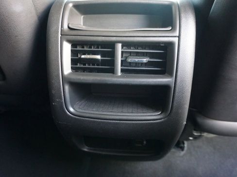 Used 2019 Cadillac XT5 Luxury image 21