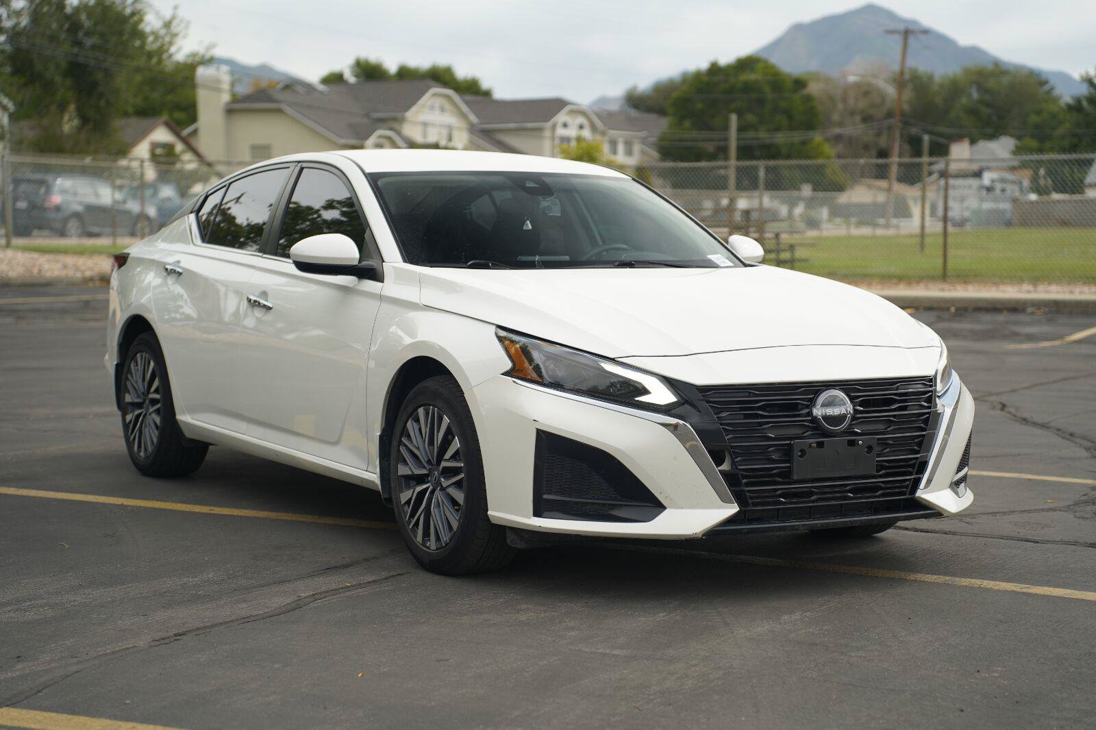 Used 2023 Nissan Altima 2.5 SV AWD/4WD image 7