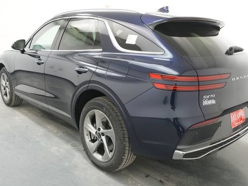 New 2026 Genesis GV70 2.5T AWD/4WD image 6