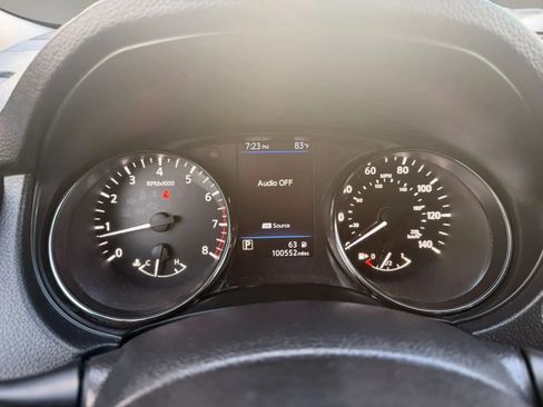 Used 2019 Nissan Rogue SV FWD image 37