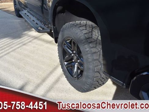 Used 2020 Chevrolet Silverado 1500 LT Trail Boss image 15