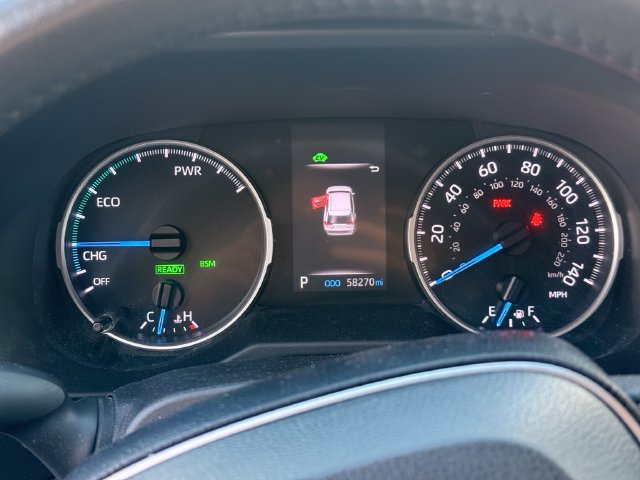 Used 2021 Toyota RAV4 XLE w/ XLE Grade Weather Package AWD/4WD image 15
