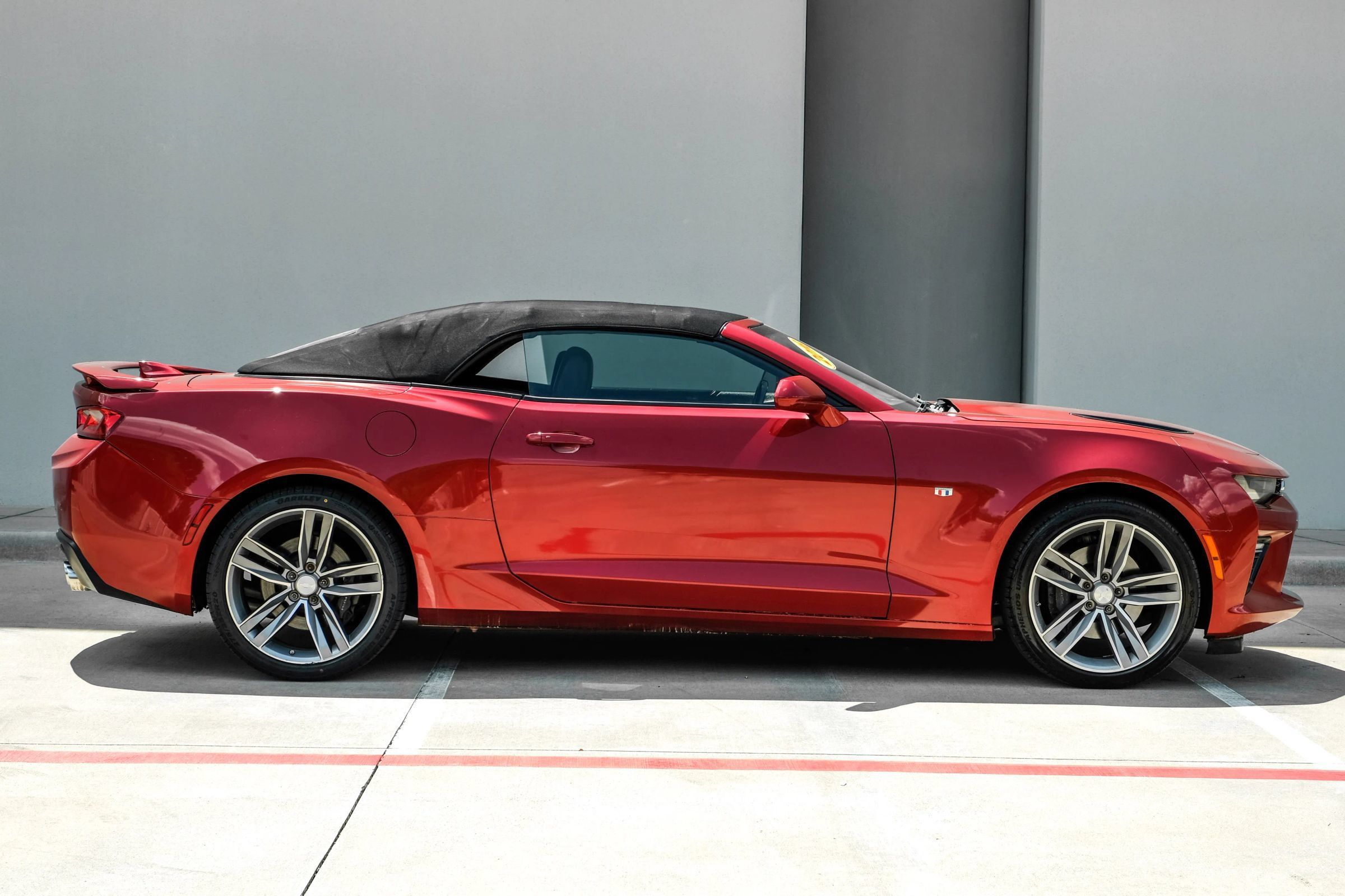 Used 2016 Chevrolet Camaro SS RWD image 5