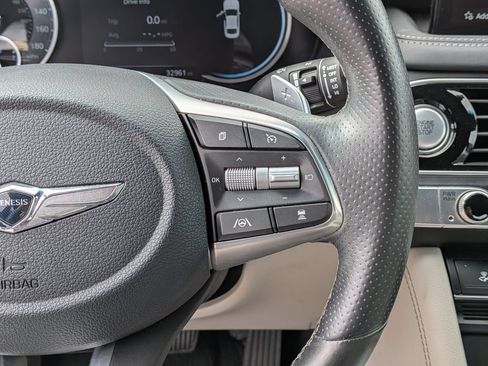Used 2023 Genesis G70 2.0T RWD image 16