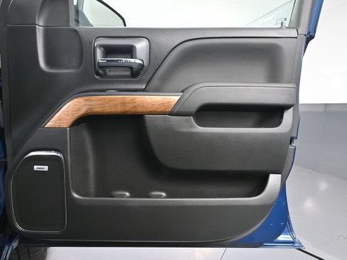 Used 2017 Chevrolet Silverado 1500 LTZ w/ Sport Package AWD/4WD image 47