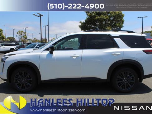 New 2026 Nissan Pathfinder SL w/ SL Premium Package AWD/4WD image 2