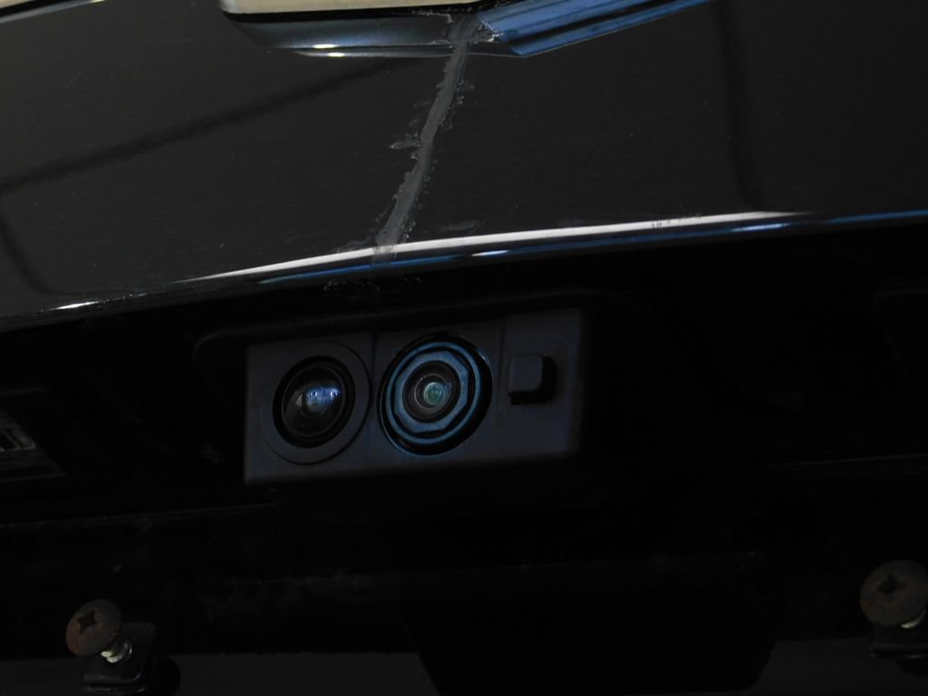 Used 2019 Cadillac Escalade ESV Luxury AWD/4WD image 91