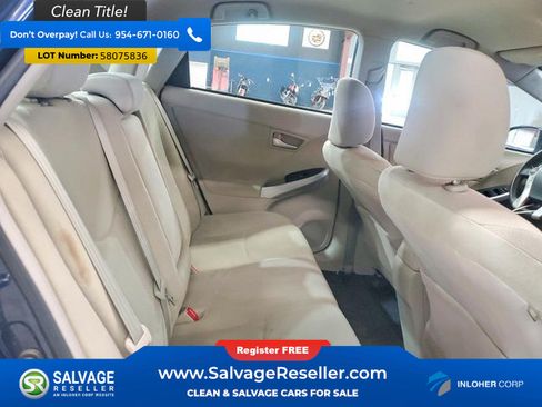 Used 2014 Toyota Prius Two FWD image 13