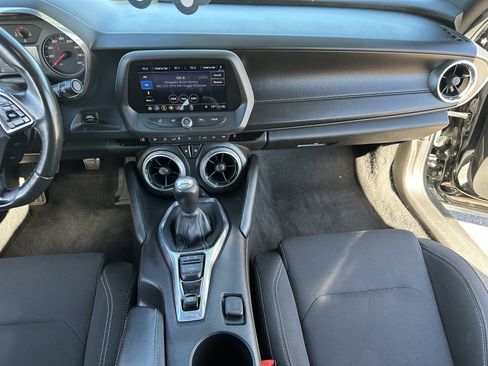 Certified 2019 Chevrolet Camaro LT w/ Technology Package image 17