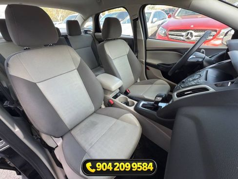 Used 2014 Ford Focus SE FWD image 35