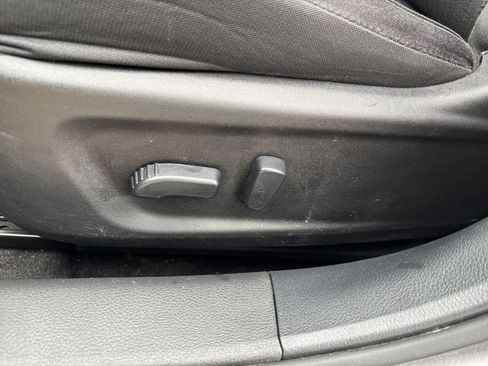 Used 2025 Nissan Altima 2.5 SV FWD image 22