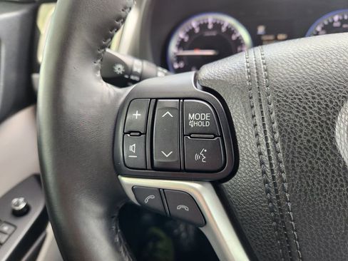 Used 2018 Toyota Highlander XLE FWD image 62