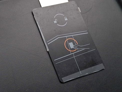 Used 2025 Tesla Cybertruck AWD Crew Cab image 24