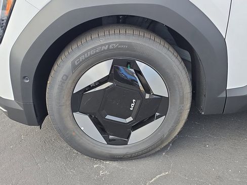 New 2026 Kia EV9 Wind AWD/4WD image 36