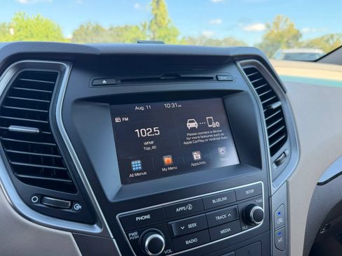 Used 2017 Hyundai Santa Fe Sport FWD image 12