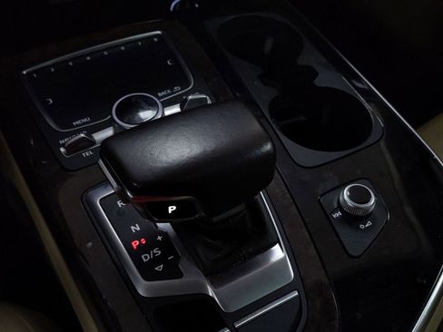 Used 2019 Audi Q7 3.0T Premium Plus w/ Premium Plus Package image 12