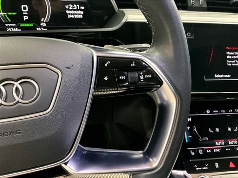 Certified 2024 Audi Q8 e-tron Premium Plus w/ Premium Plus Package image 22