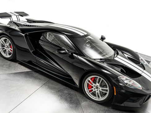 Used 2020 Ford GT image 34