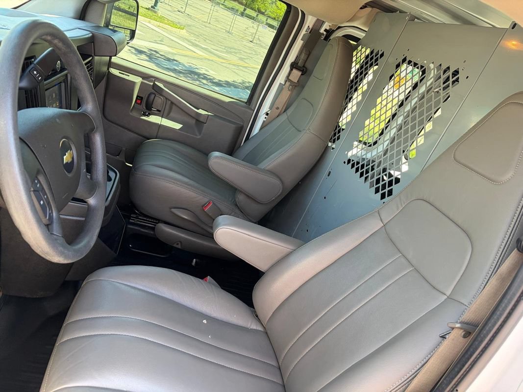 Used 2020 Chevrolet Express 2500 w/ Driver Convenience Package RWD image 15