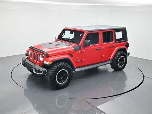 Used 2019 Jeep Wrangler Unlimited Sahara w/ Safety Group AWD/4WD image 40