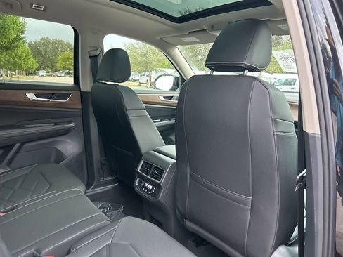 New 2026 Volkswagen Atlas SE FWD image 48