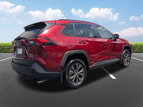 Used 2024 Toyota RAV4 XLE Premium w/ Weather Package AWD/4WD image 5
