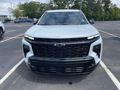 New 2026 Chevrolet Traverse RS FWD image 2