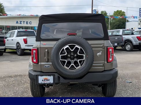 New 2025 Ford Bronco Outer Banks image 7