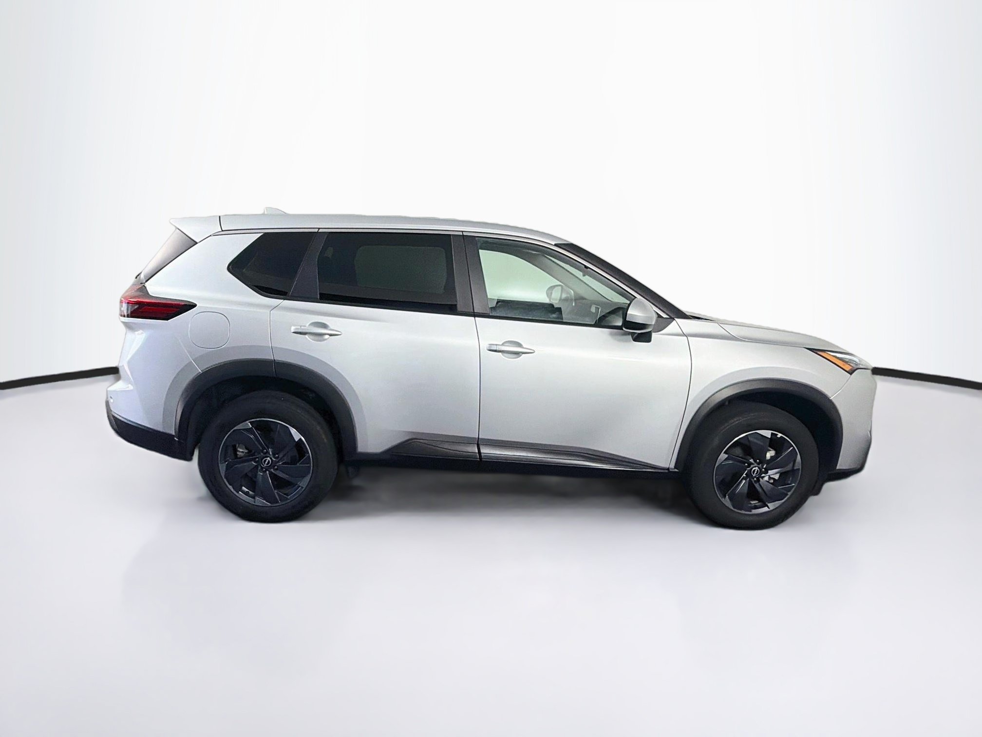 Used 2025 Nissan Rogue SV FWD image 10