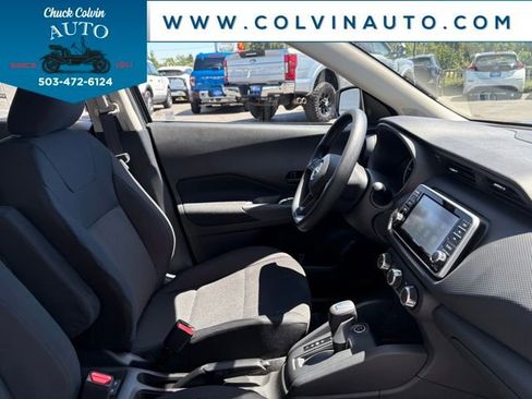 New 2025 Nissan Kicks Play S image 8