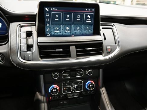 Used 2022 GMC Yukon SLT w/ SLT Premium Package image 15