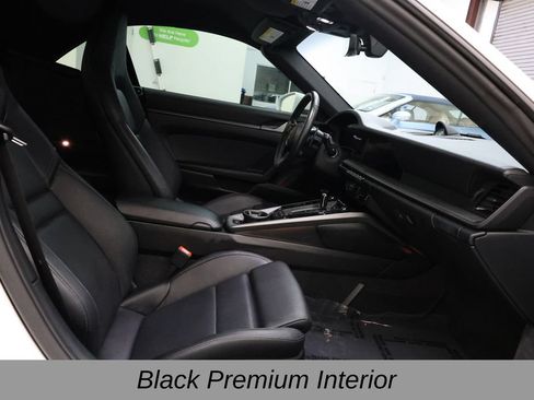 Used 2025 Porsche 911 Carrera RWD image 13