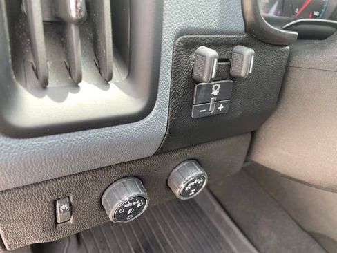 Used 2021 Chevrolet Colorado Z71 AWD/4WD image 26