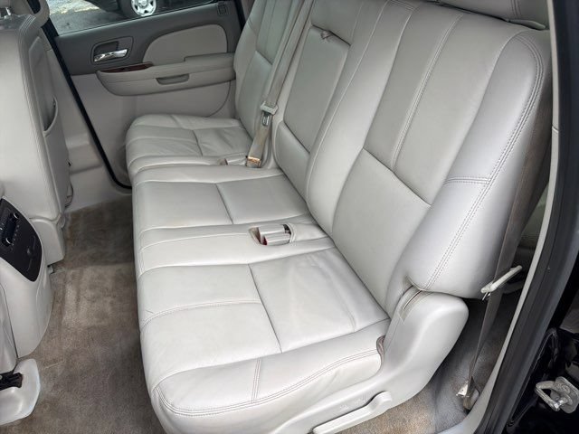 Used 2012 Chevrolet Suburban LT AWD/4WD image 19