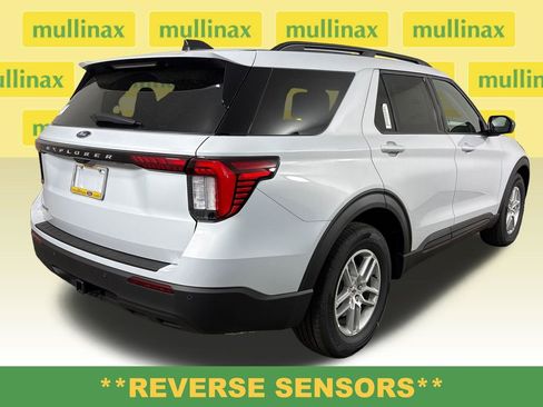 New 2026 Ford Explorer Active RWD image 4