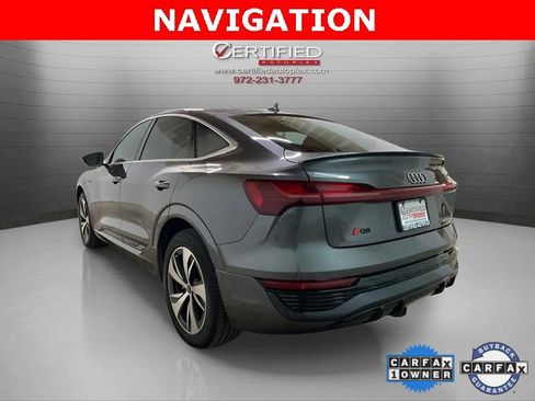 Used 2024 Audi Q8 e-tron Premium Plus image 4