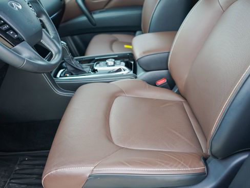 Certified 2024 INFINITI QX80 Premium Select w/ Cargo Package image 8