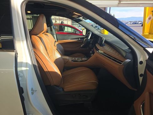 Used 2024 INFINITI QX60 Autograph w/ Cargo Package image 9