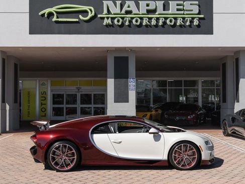 Used 2021 Bugatti Chiron image 25